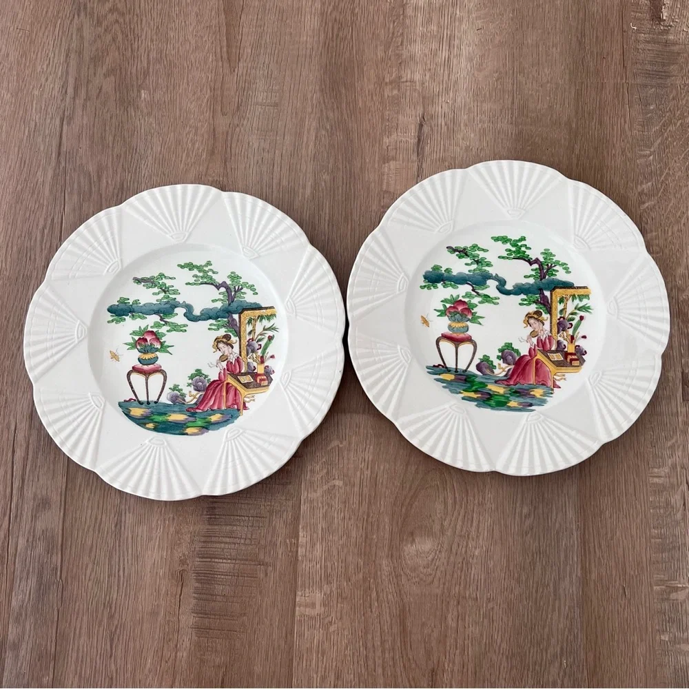 Vintage 1930s Wedgwood England Chinoiserie Girl 9” Plates Set‎ Of 2